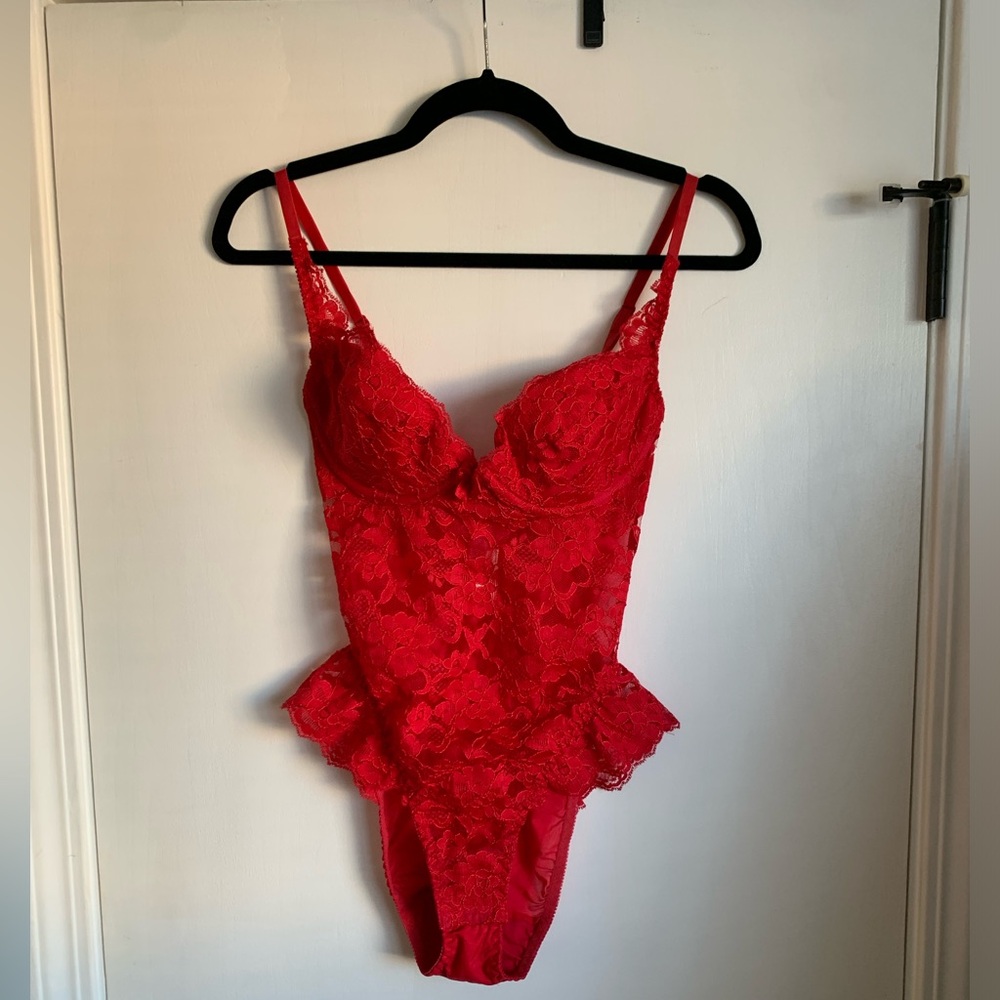 Vintage 1990s Victoria's Secret Gold Label Red Lace Bodysuit